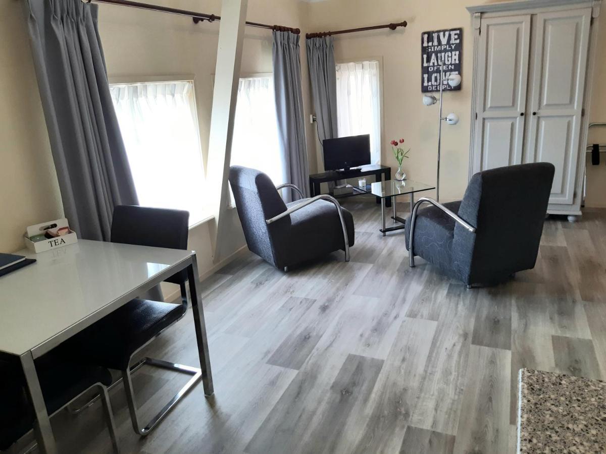 Logement 'De Witte Klok' Oude Bildtzijl Экстерьер фото