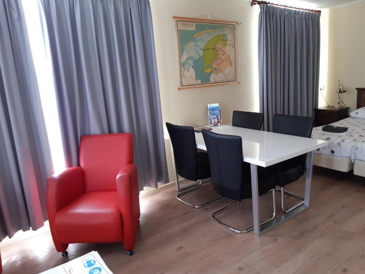 Logement 'De Witte Klok' Oude Bildtzijl Экстерьер фото