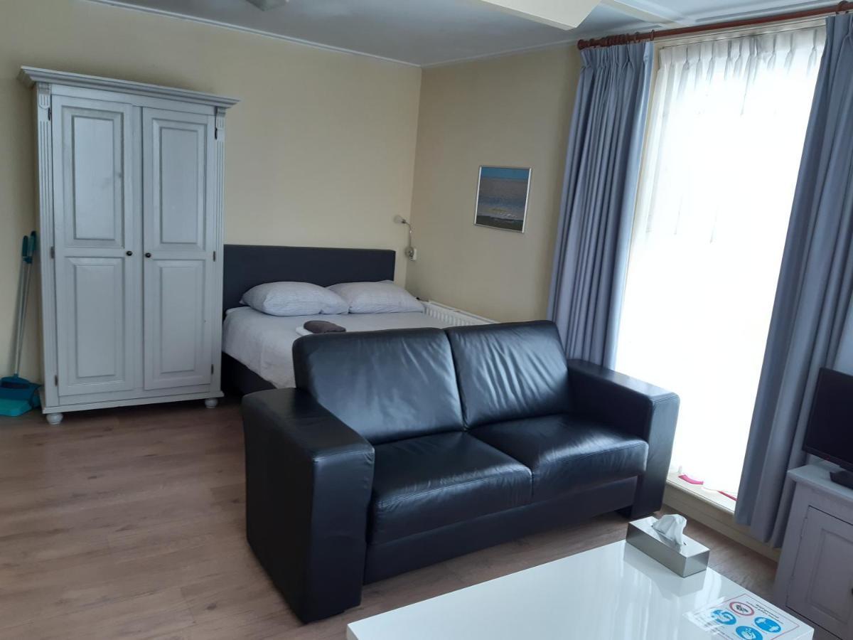 Logement 'De Witte Klok' Oude Bildtzijl Экстерьер фото