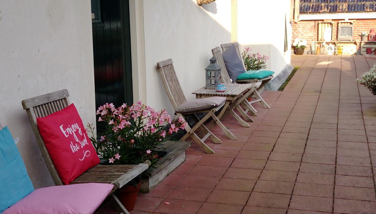 Logement 'De Witte Klok' Oude Bildtzijl Экстерьер фото
